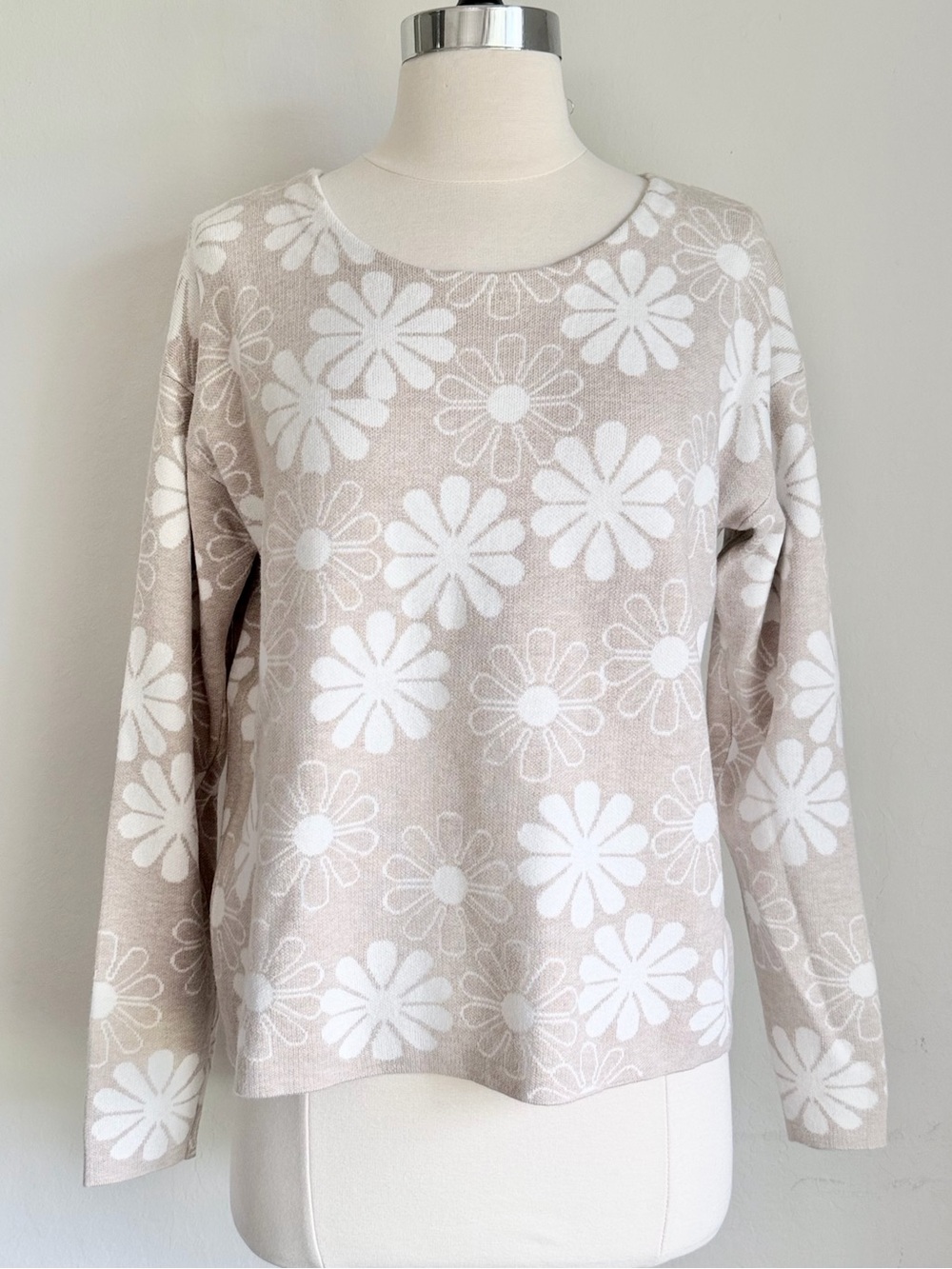 Rachel Zoe Neutral Beige White Floral Crewneck Knit Sweater, Sz S NWT